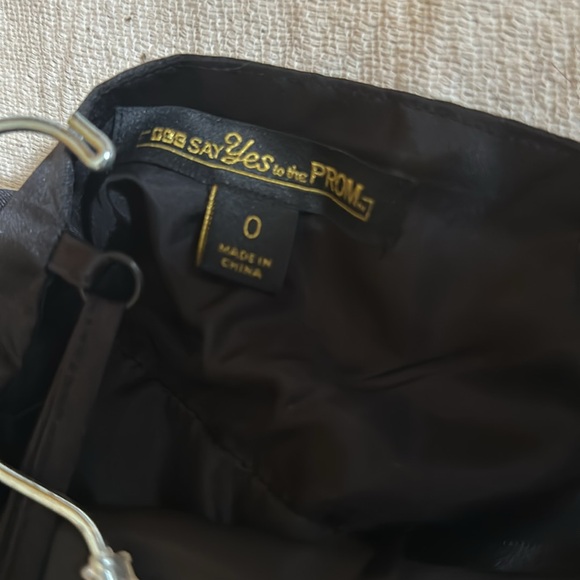 Dress Prom - Picture 7 of 7